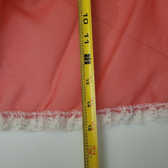 Vintage Sheer Red Apron Lace Waist Tie Bell Pocket Holiday Pin Up Festive USA - Picture 8 of 8